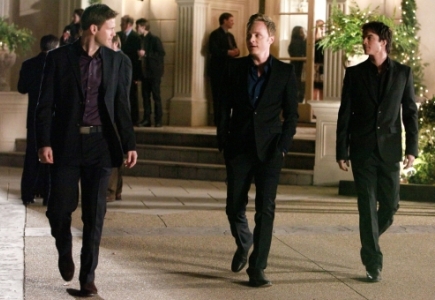 vampire diaries damon and elena kiss. Damon to Elena: Have I entered